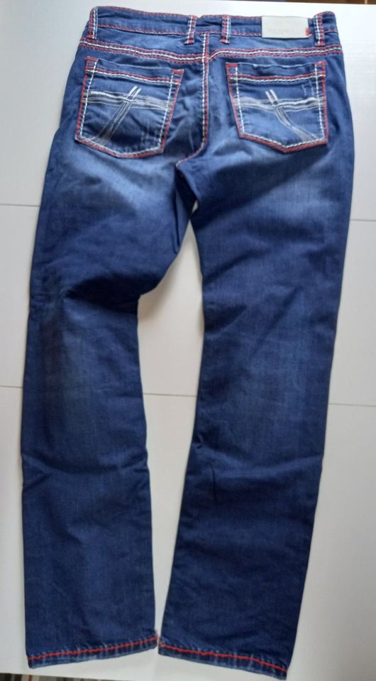 Camp David Jeans dunkelblau used look straight leg W32 L32 in Langenburg