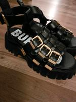 Buffalo Lion Teeth Sandalen Plateau Gold Größe 37 Hamburg - Wandsbek Vorschau