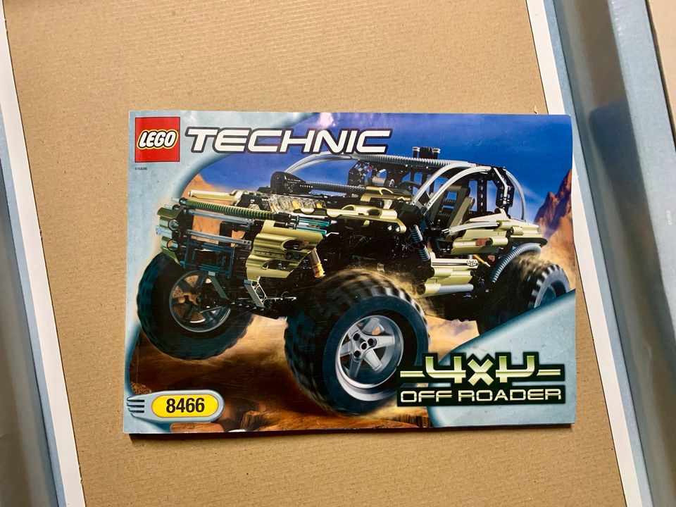 Lego Technik Auto 4x4 Off Roader in Donauwörth