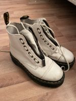 Dr. Martens Docs Stiefel weiß mit Plateau Gr. 41 München - Schwabing-West Vorschau