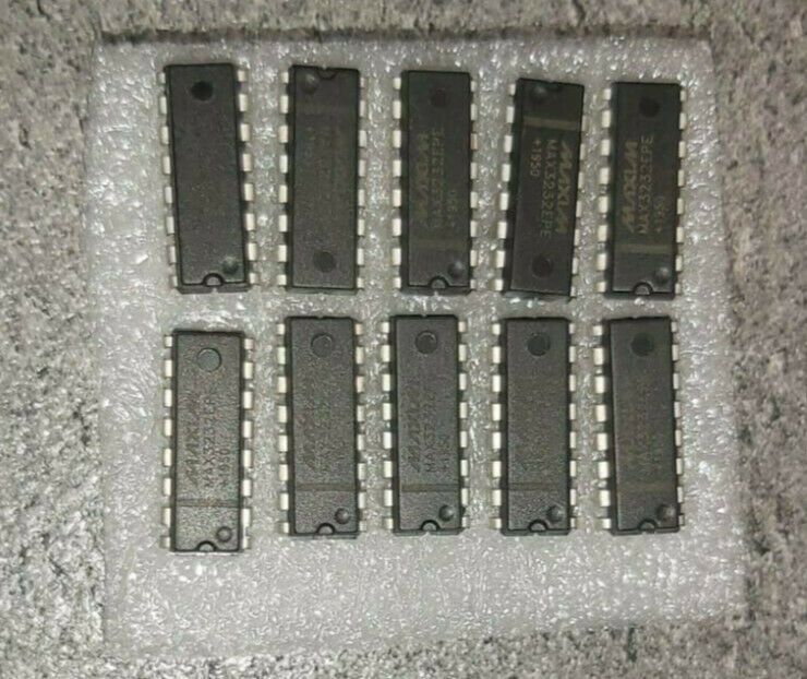 MAX3232 MAX3232EPE DIP16 IC  -  MAX3232  EPE in Langen (Hessen)