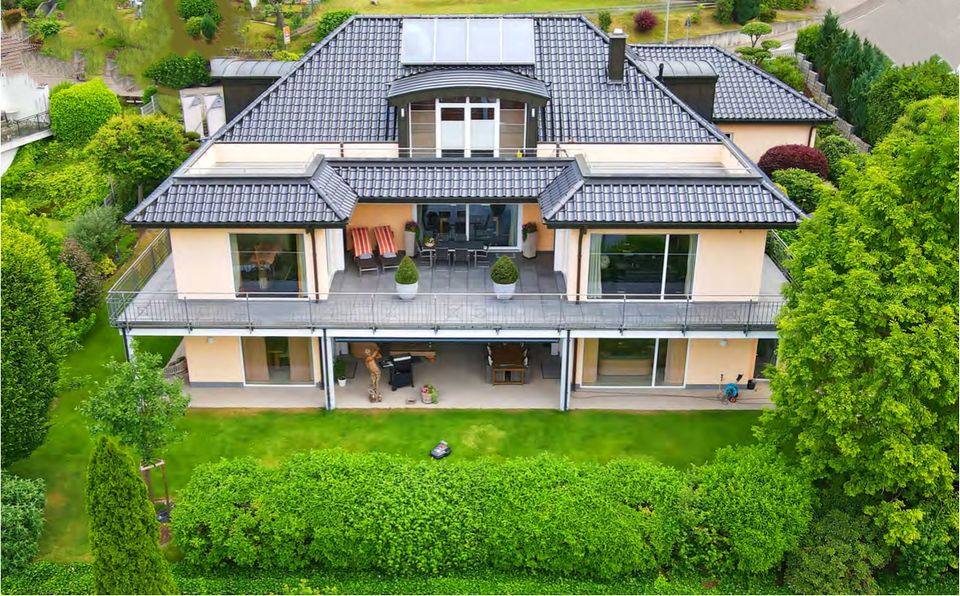 Top geepflegte großzügige Villa gepaart mit Luxus in Südhanglage mit unverbaubarem Weitblick ! in Lemberg