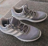 Schuhe Adidas Größe 42 2/3 s. Foto 4 Niedersachsen - Hagen im Bremischen Vorschau