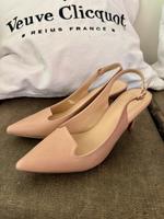 BATA Insolia Kitten Heels aus veganem Leder (NP €125) pumps Frankfurt am Main - Gutleutviertel Vorschau
