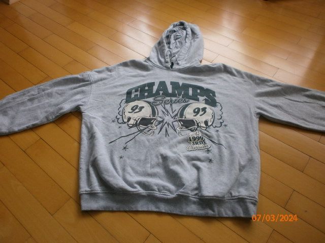 Designer Divided Damen Hoody  Sweat Shirt grau Champs Gr. M L in Dortmund