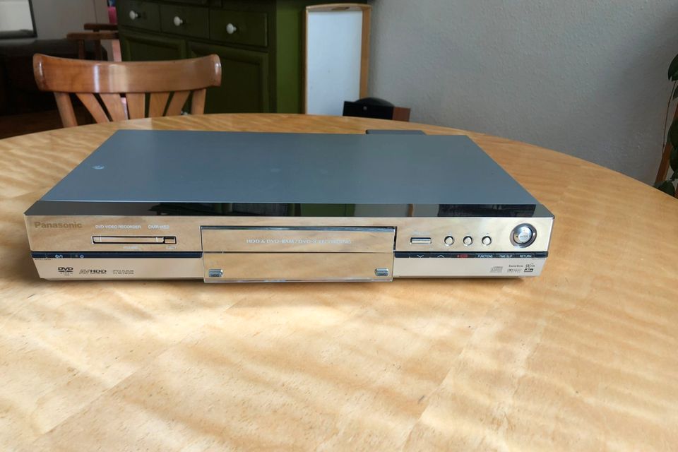 Panasonic HDD-/ DVD- Recorder DRM HS2 in Berlin