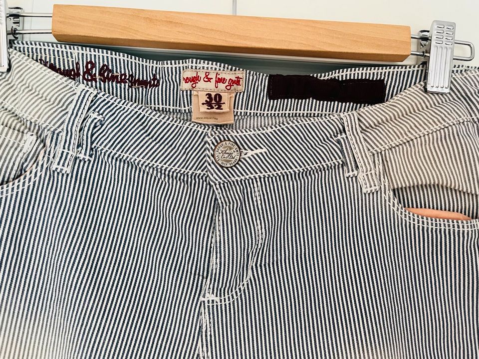 Jeans für den Frühjahr/Sommer in Leverkusen