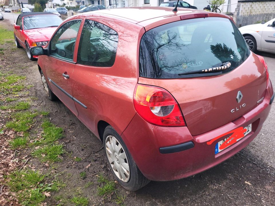 Renault Clio in Düren