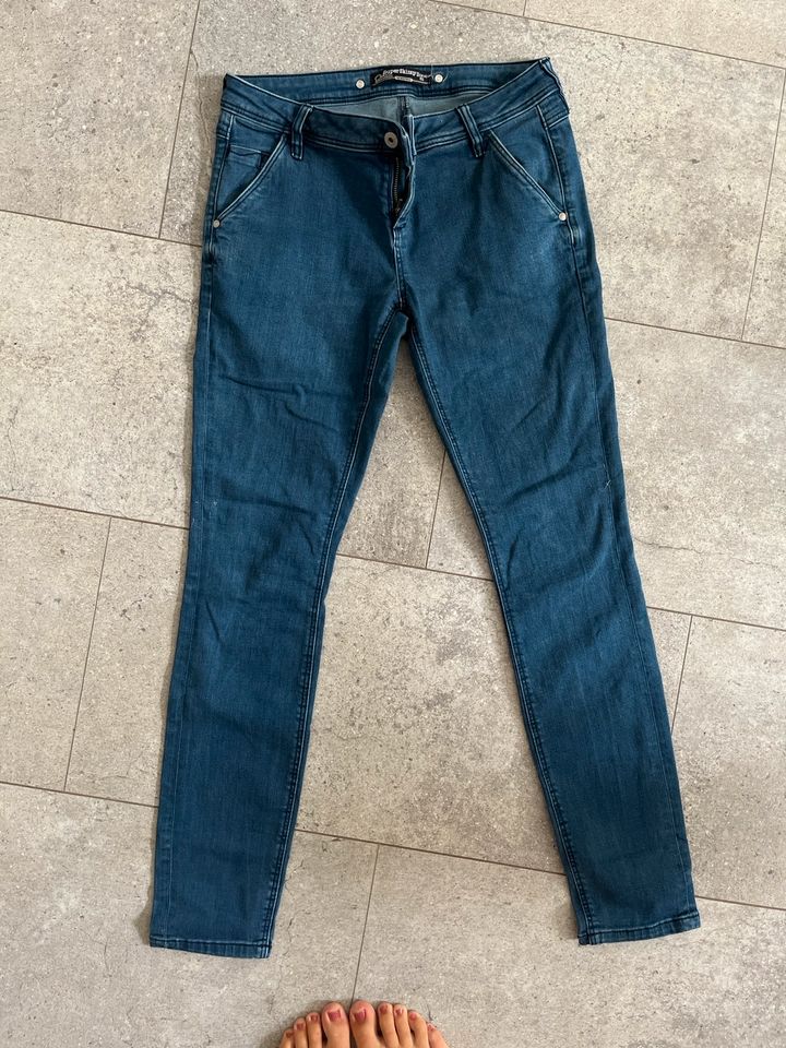 Jeans Größe 40 in Hattingen