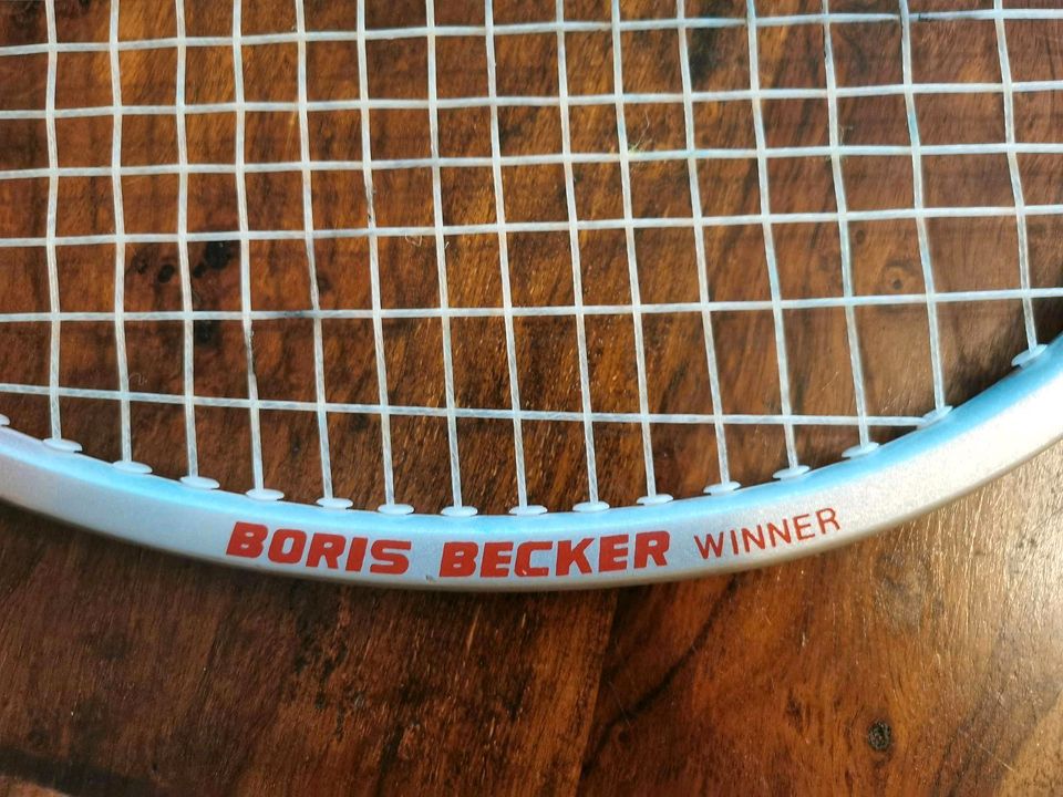 Boris Becker Tennisschläger u. a. Tennisschläger von Puma etc in Pfullendorf