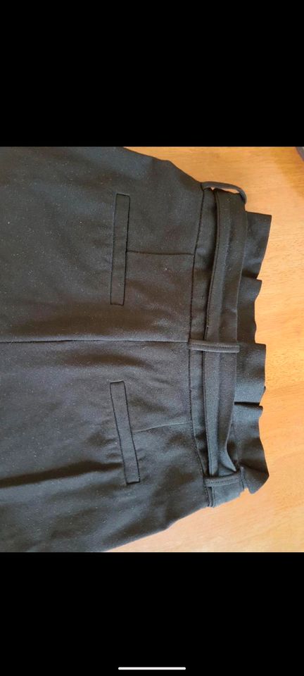 Businesshosr Chino Vero Moda XS, schwarz, Slimfit in Landshut