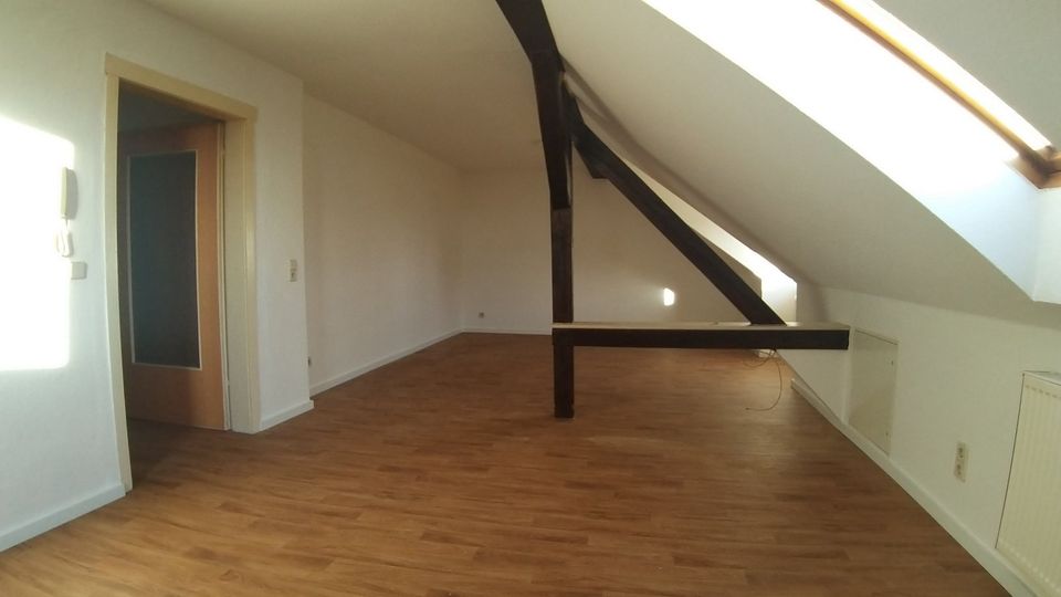 Schöne Dachgeschosswohnung mit Balkon in Wiesenburg/Mark