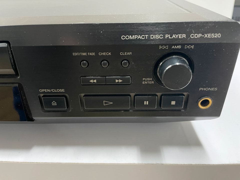 Sony Compact Disc Player CDP-XE 520 schwarz in Niederkassel