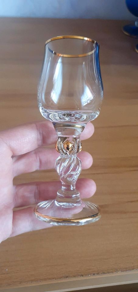 12 Gläser , mit Goldrand und Golddetail , klein und groß, SET in Harzgerode