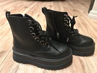 Pull & Bear Plateau Stiefel schwarz Nordrhein-Westfalen - Alfter Vorschau