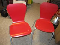 2 rote Stühle Bayern - Uttenreuth Vorschau