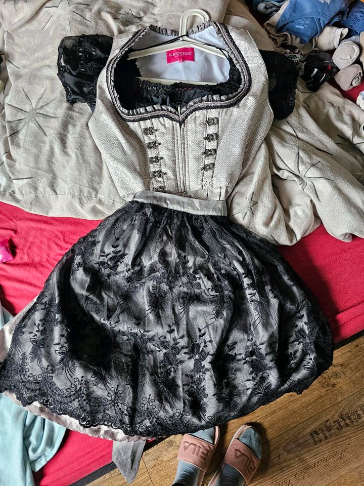 Dirndl von Krüger inkl Dirndelbluse gr. 42 in Neroth