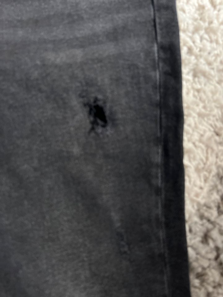 River Island plus Jeans Größe 46 damaged grau Glitzer in Medelby