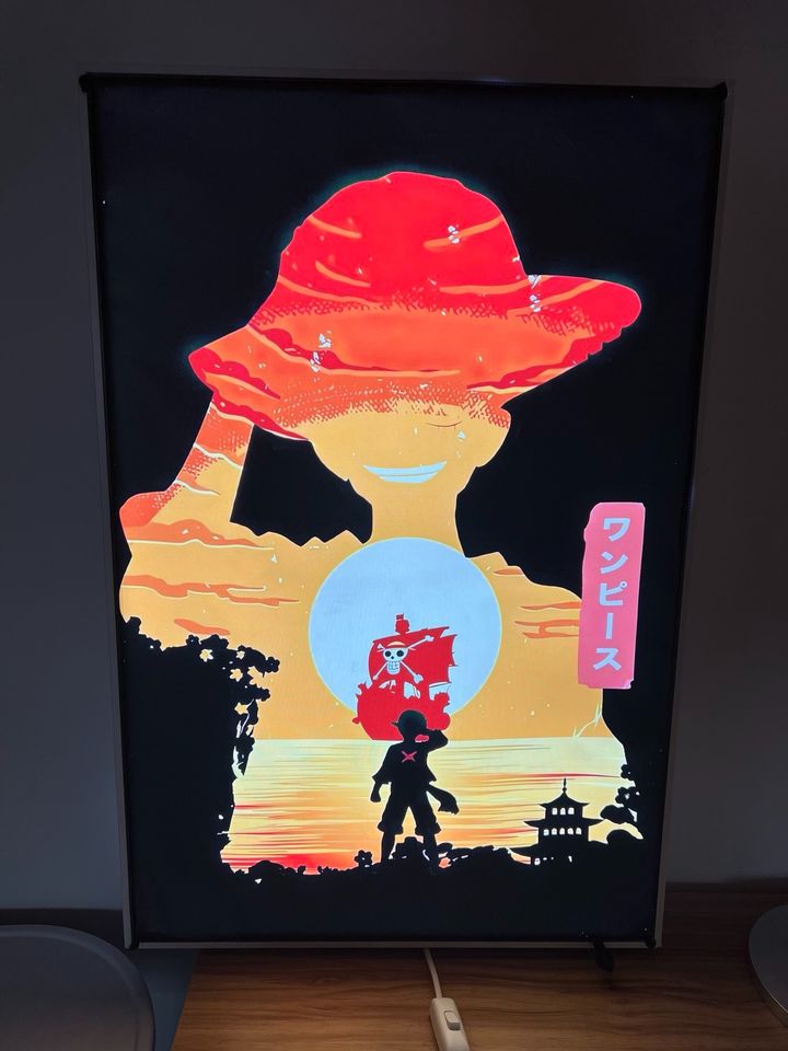 LED Rahmen inkl. Bilder von One Piece + Dragonball - 50cm x 75cm in München