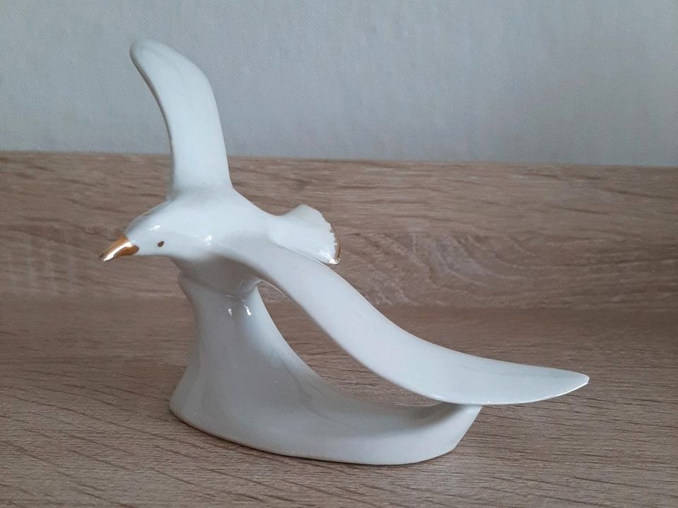 Vogel - Weiss Porzellanfigur - Gold - Möwe in Königsee