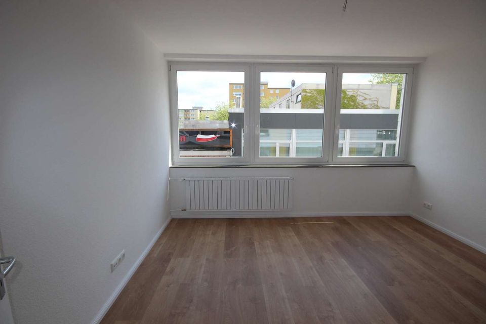 Sanierte 3-Zimmer-Wohnung mit Loggia. Anschauen lohnt sich. in Wolfsburg