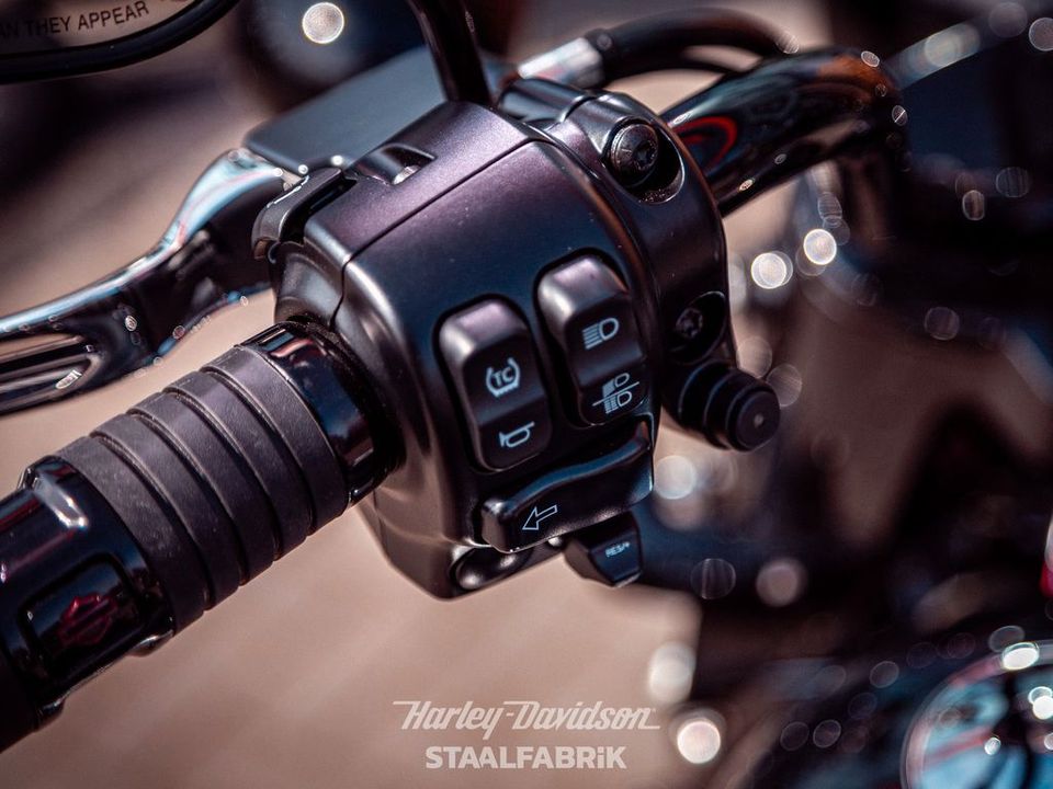 Harley-Davidson FLRT Freewheeler 114 J&H/SCREAMIN EAGLE/KAHUNA in Rostock
