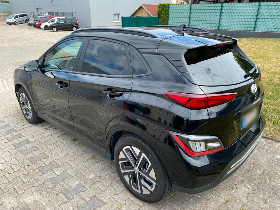 Hyundai Kona EV Prime 64 kWh GSD AHK in Velbert