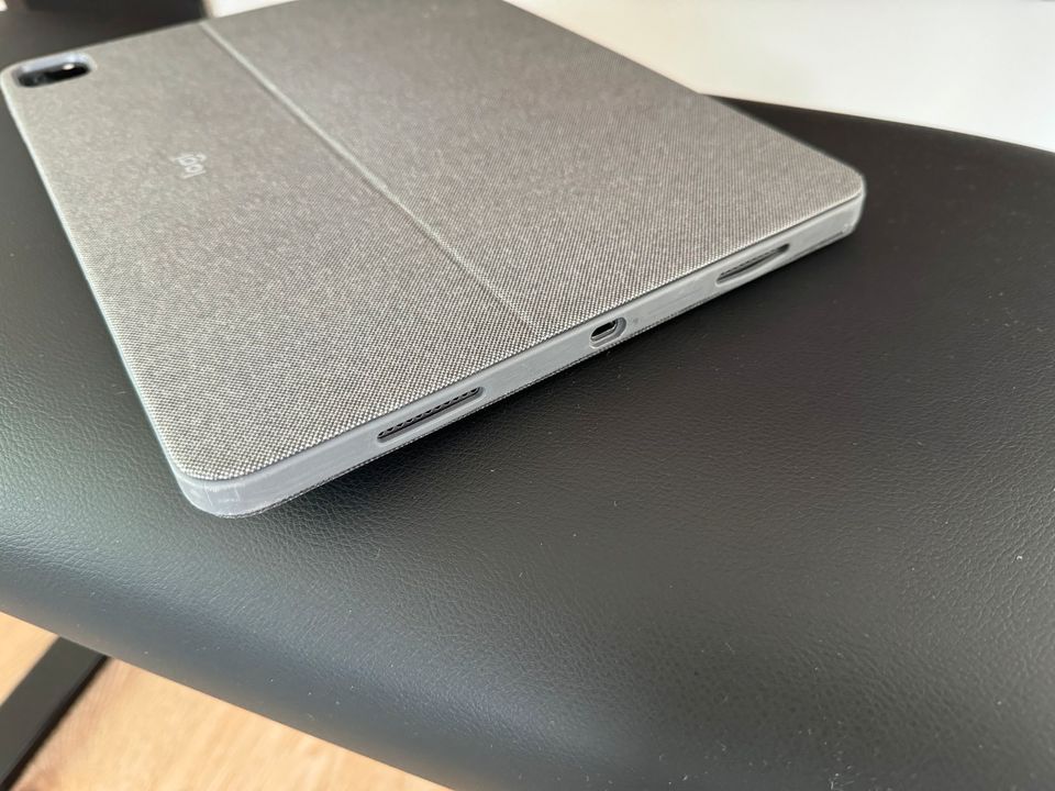 Logitech Combo Touch für iPad Pro 12,9 in Baldham