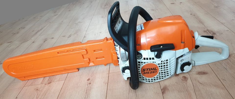 STIHL MS 251 Motorsäge Kettensäge + Original Koffer Vollfunktion in Bischoffen