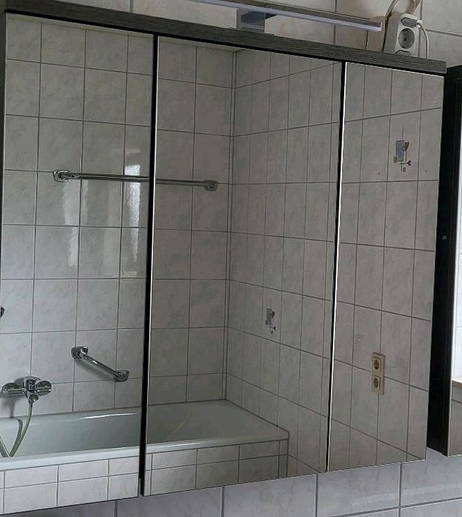 Badspiegel Schrank in Eisingen