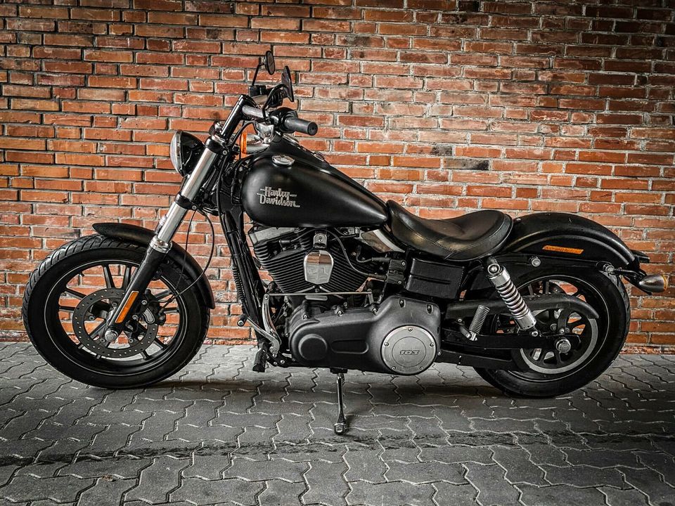 Harley-Davidson Street Bob 2016 36000 Km wie neu in Hamburg