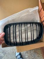 Bmw Kühlergrill Schwarz E87 E90 E93 E92 E81 Hessen - Staufenberg Vorschau