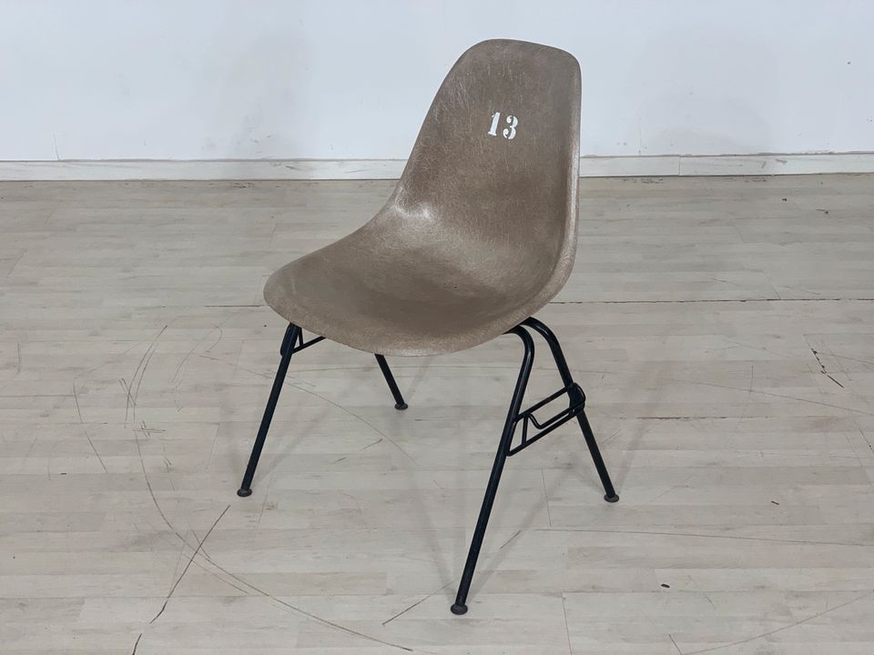 EAMES FIEBERGLAS STUHL BÜROSTUHL ESSZIMMERSTUHL VINTAGE HERMANN MILLER in Berlin