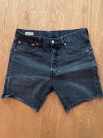 Levi‘s 501 kurze Hose/Shorts dunkelgrau Gr. 31 Friedrichshain-Kreuzberg - Friedrichshain Vorschau