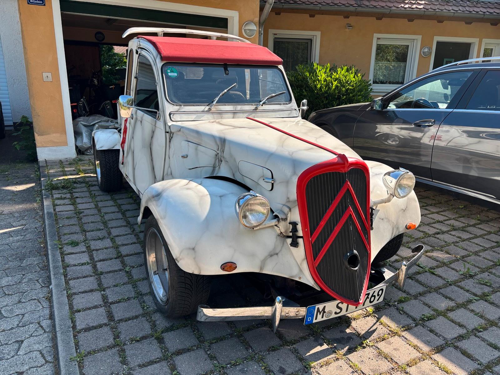 Abbildung des Autos Citroen  2CV Ente Pick U…