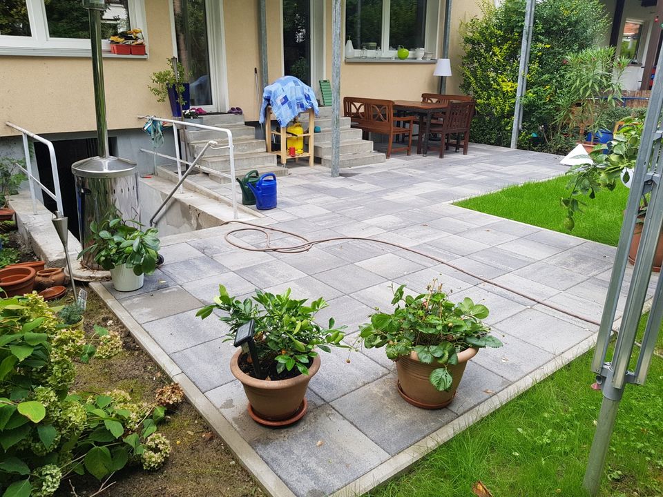 Gartenplatten / Terrassenfliesen 40 x 40 cm, grau-anthrazit in Soest