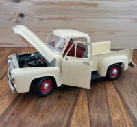 Modelauto Ford F - 100  1:18  Road Legends Stuttgart - Degerloch Vorschau