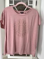Montego Damen Shirt T-Shirt Bluse Gr.42 44 XL Rose Glitzer Hessen - Wiesbaden Vorschau