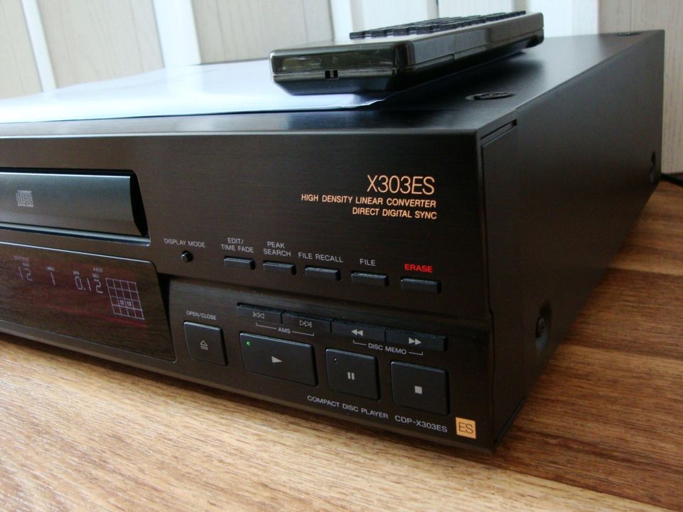 SONY CD Player CDP-X 303 ES mit BDA,FB in Neuötting