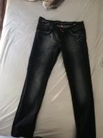 Jeans Amisu NEU Jeans Gr 31 Amisu Jeans Gr. L Hessen - Roßdorf Vorschau