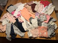 Kleiderpaket Mädchen, Größe 62, über 40 Teile Bayern - Sachsenkam Vorschau
