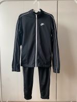 Nike Anzug Trainingsanzug Jogginganzug schwarz Hessen - Groß-Zimmern Vorschau