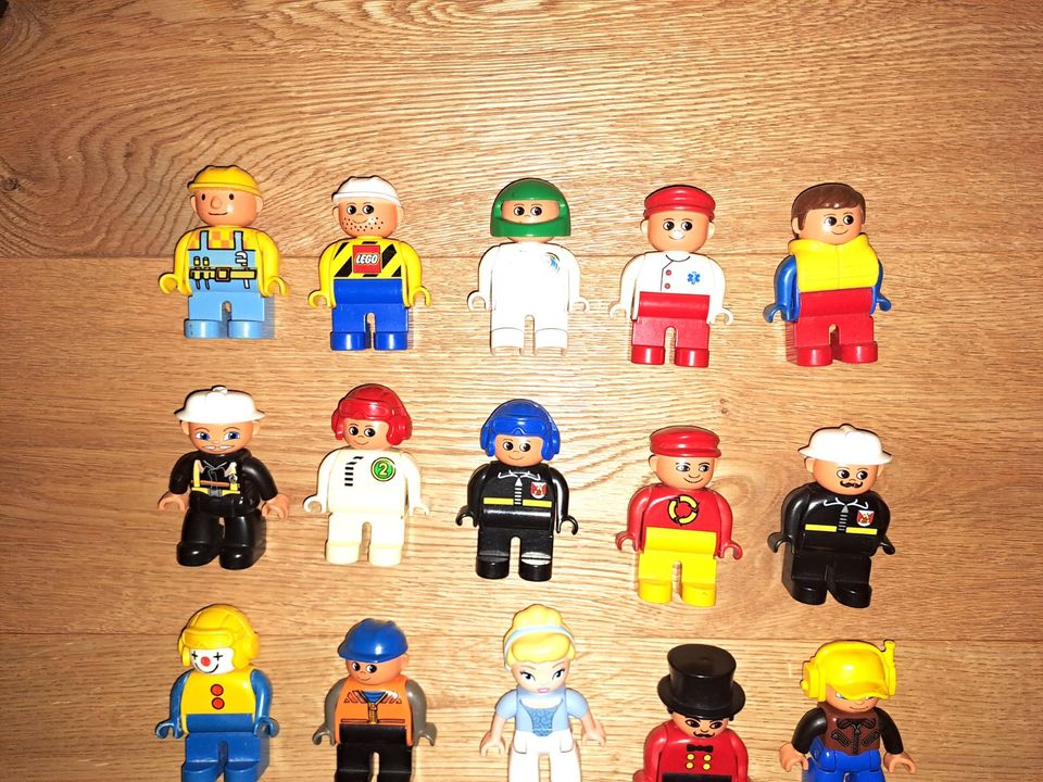 Lego Duplo Figuren in Uhingen