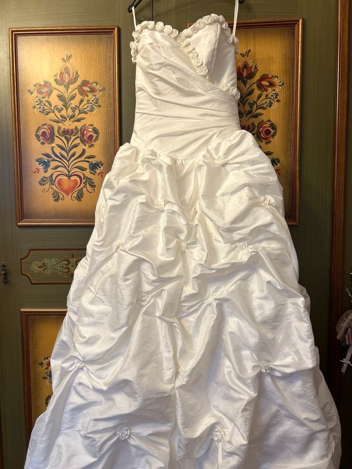 Brautkleid Prinzessin Prinzessinnenkleid in Premnitz