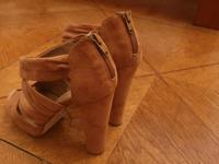 Buffalo High Heels aus Wildleder (Gr. 39) Pankow - Prenzlauer Berg Vorschau