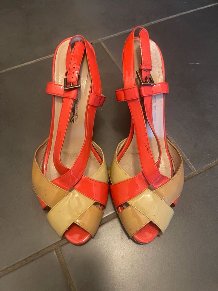 Salvatore Ferragamo Damen Heels Gr. 38.5 in Berlin