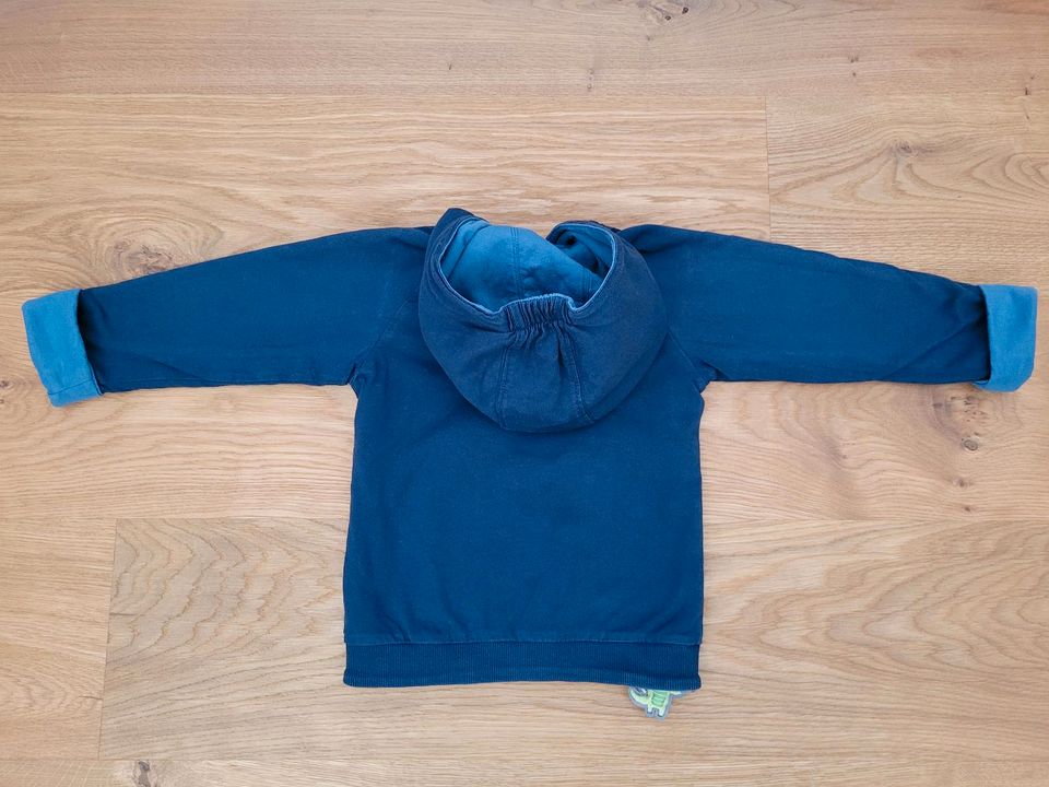 Sigikid dicke Sweatjacke zum Wenden blau Krokodil Gr. 92 in Staudt