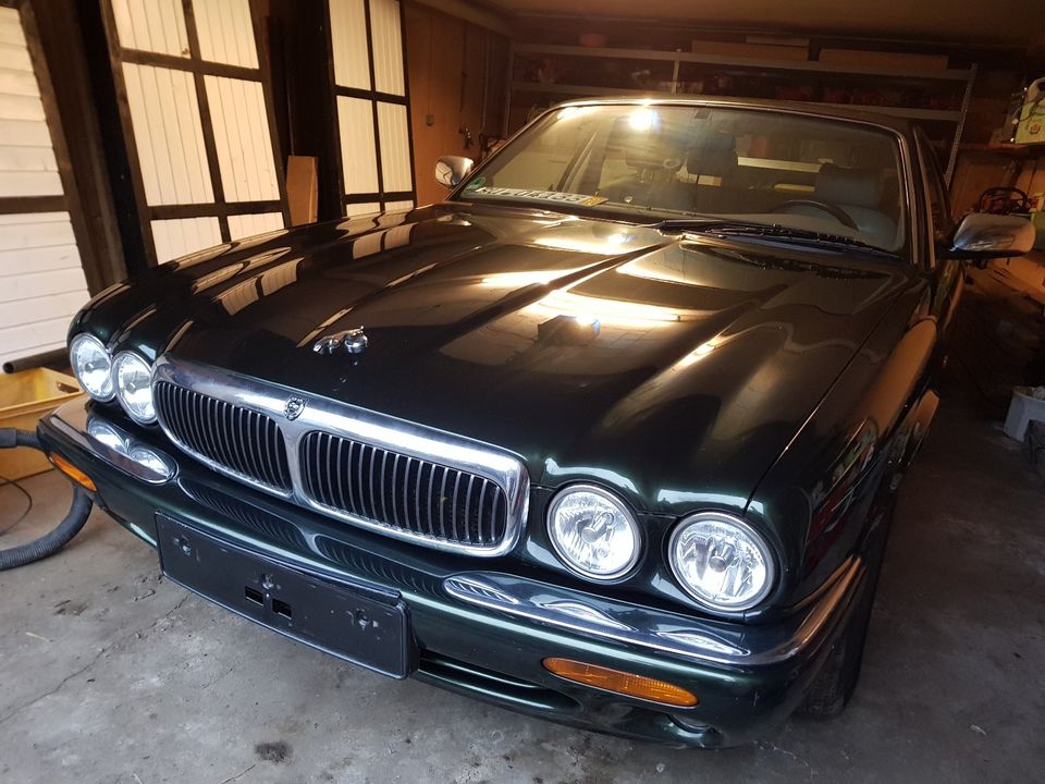 Jaguar XJ8 Executive 4.0 V8 in Hennef (Sieg)