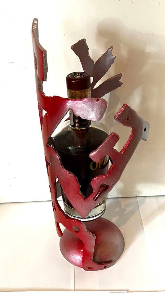 Bottleboy Flaschenhalter Kunstfigur Skulptur in Berlin