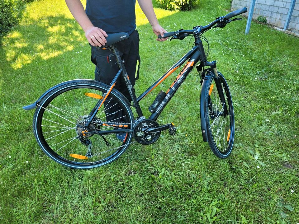 Fahrrad Bulls Orange-Schwarz *neuwertig* in Marxzell